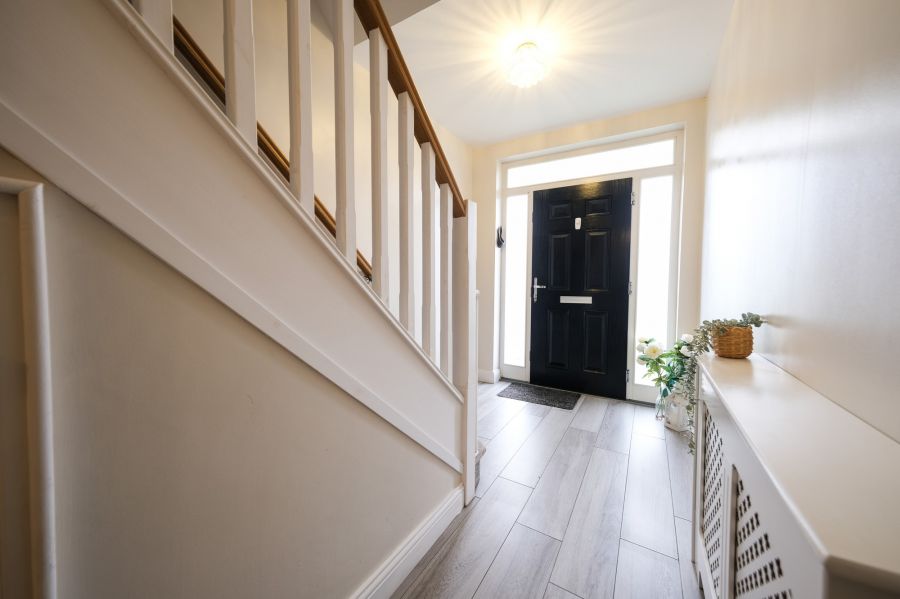 31 Farm Lodge Lane
