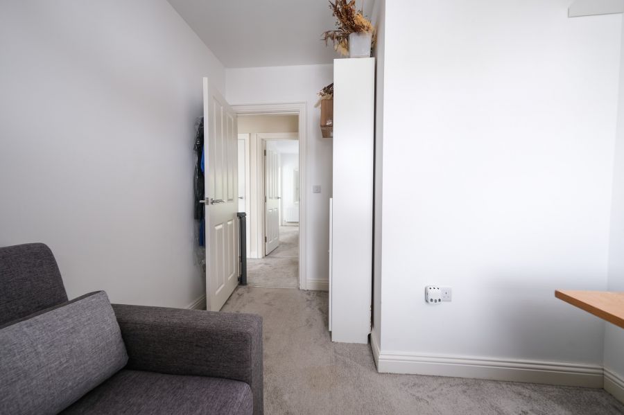 31 Farm Lodge Lane