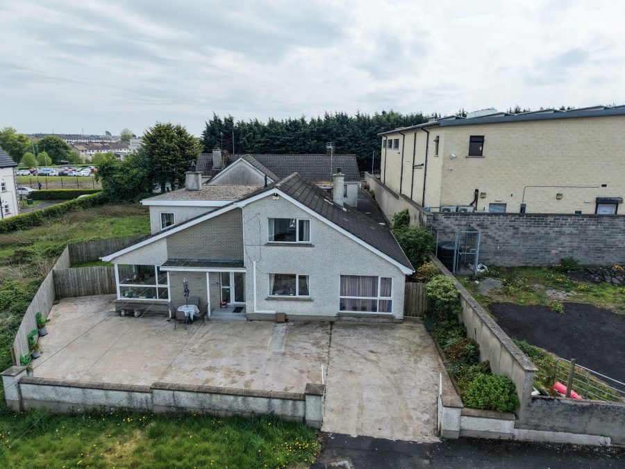 3 Highfield Crescent