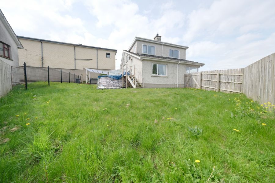 3 Highfield Crescent