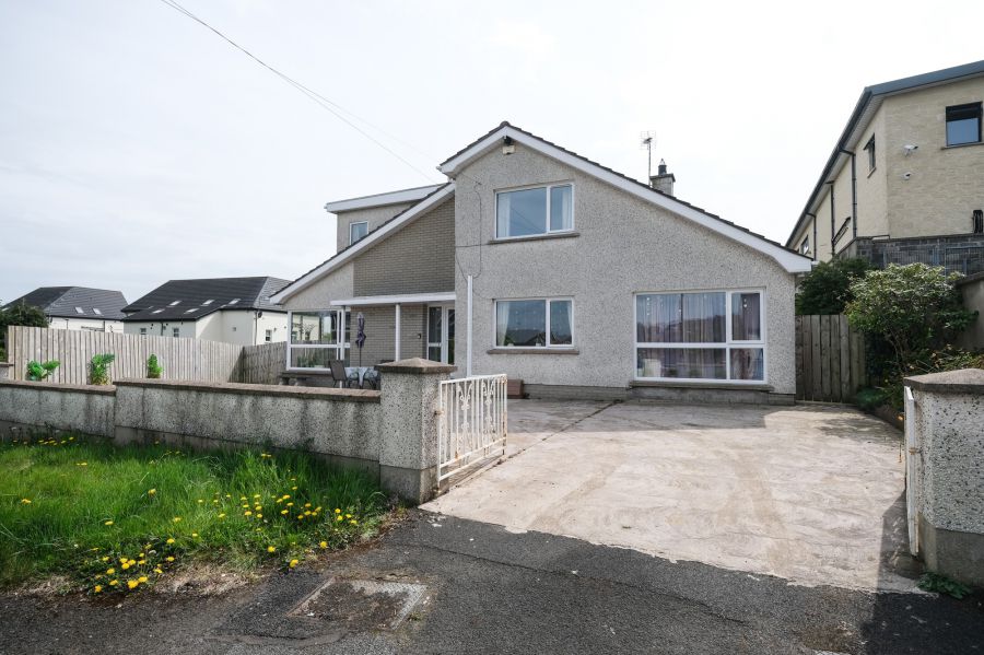 3 Highfield Crescent