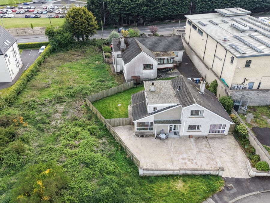 3 Highfield Crescent