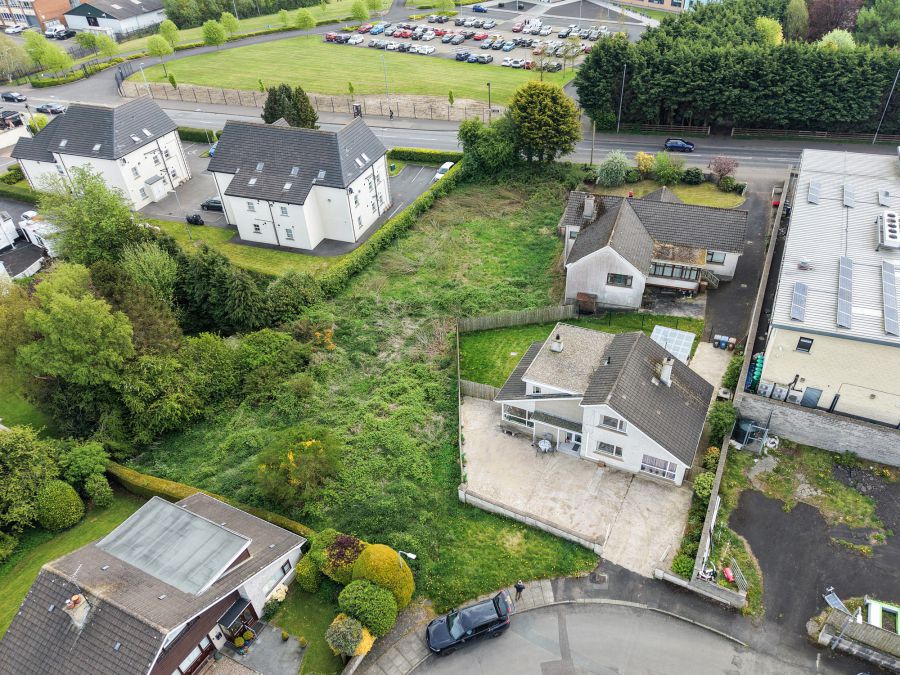 3 Highfield Crescent