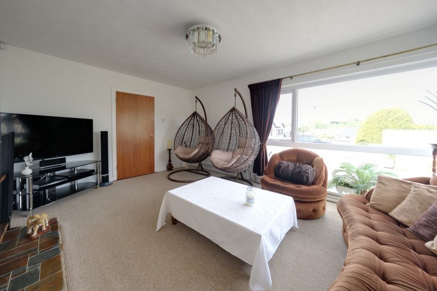 3 Highfield Crescent