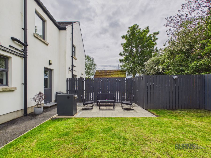 4 Glovers Lane