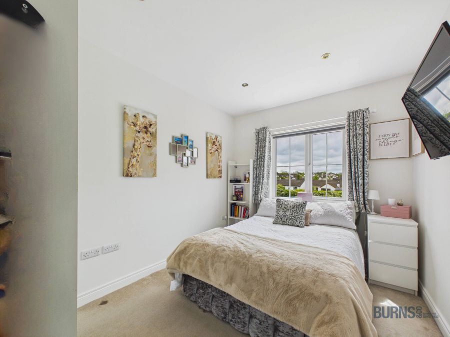 5 Foxfield Park