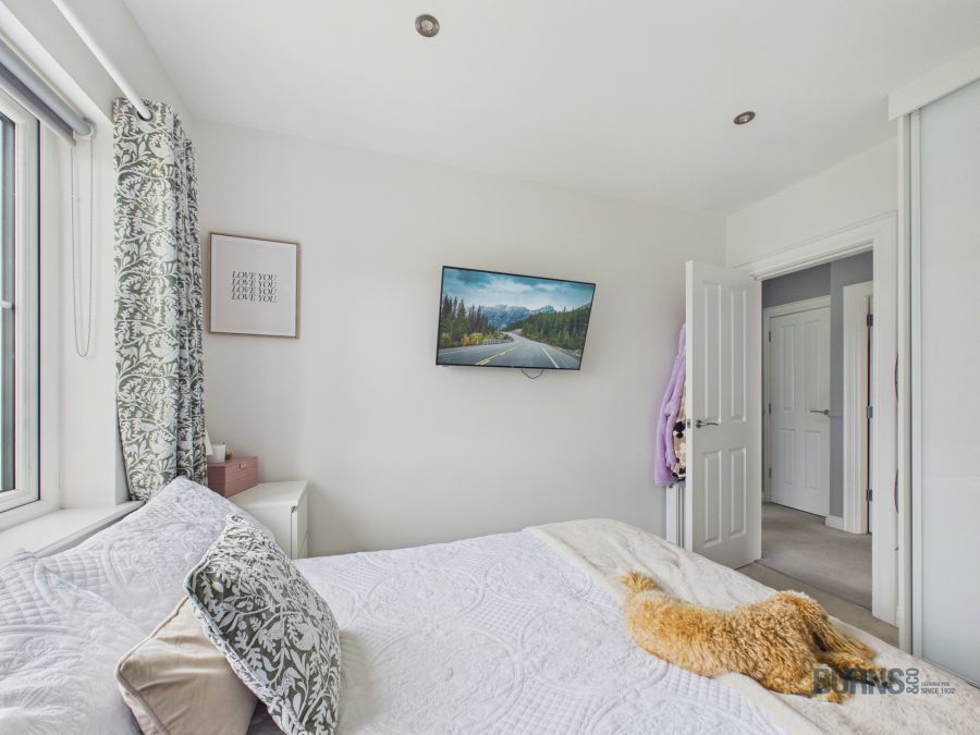 5 Foxfield Park