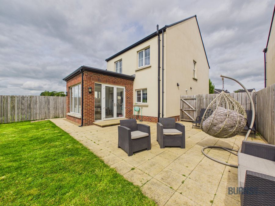 5 Foxfield Park