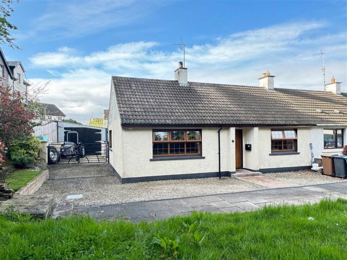 8 Moyola Gardens