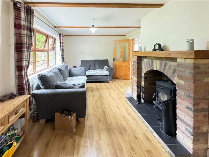 8 Moyola Gardens