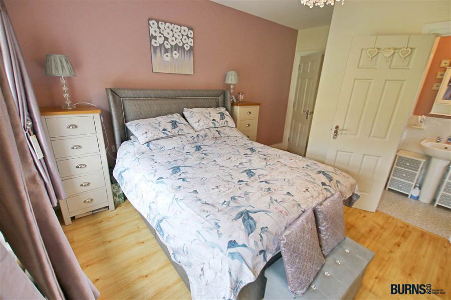 1 Glenshane Manor