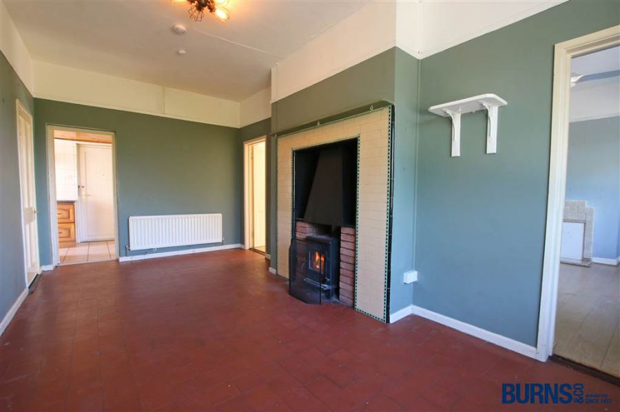 9 Gortnaskey Road
