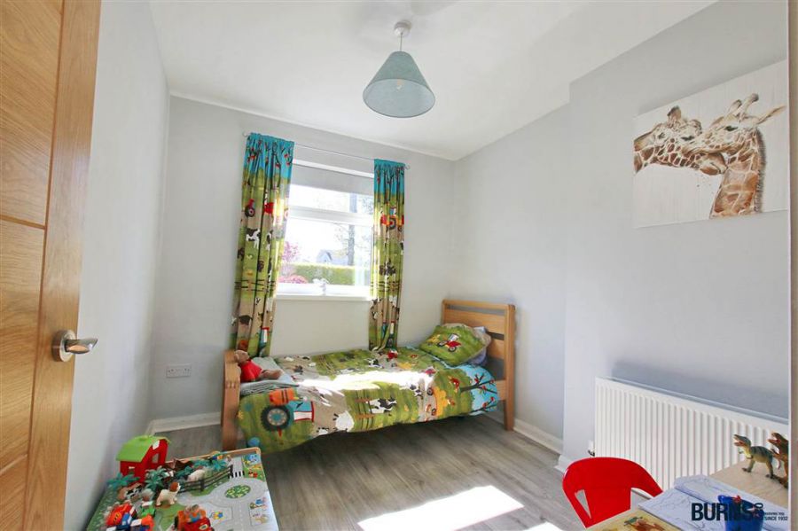 10 Desertmartin Road