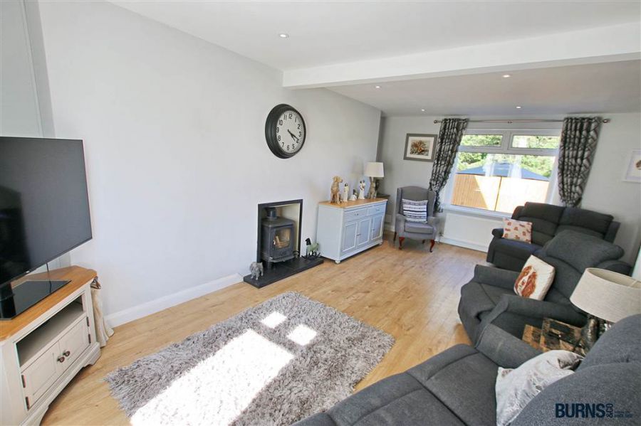10 Desertmartin Road
