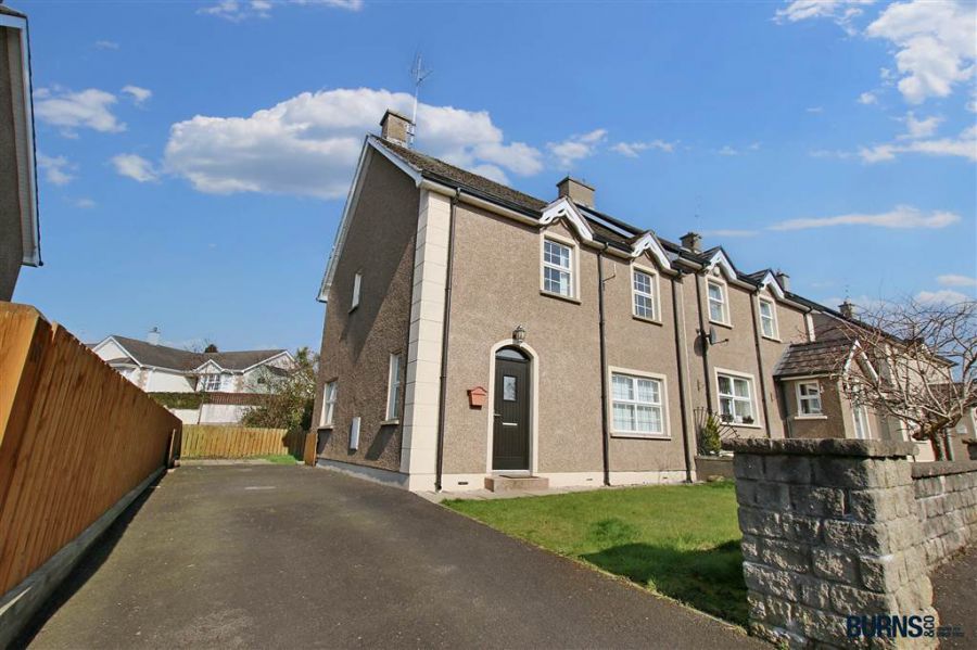 10 Cluain Ghlas Crescent