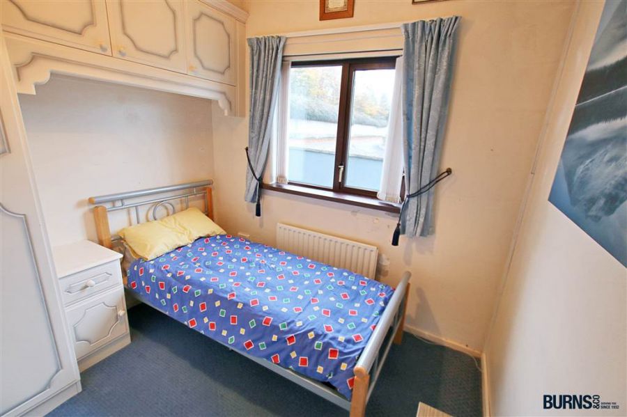 6 Hillmount Crescent