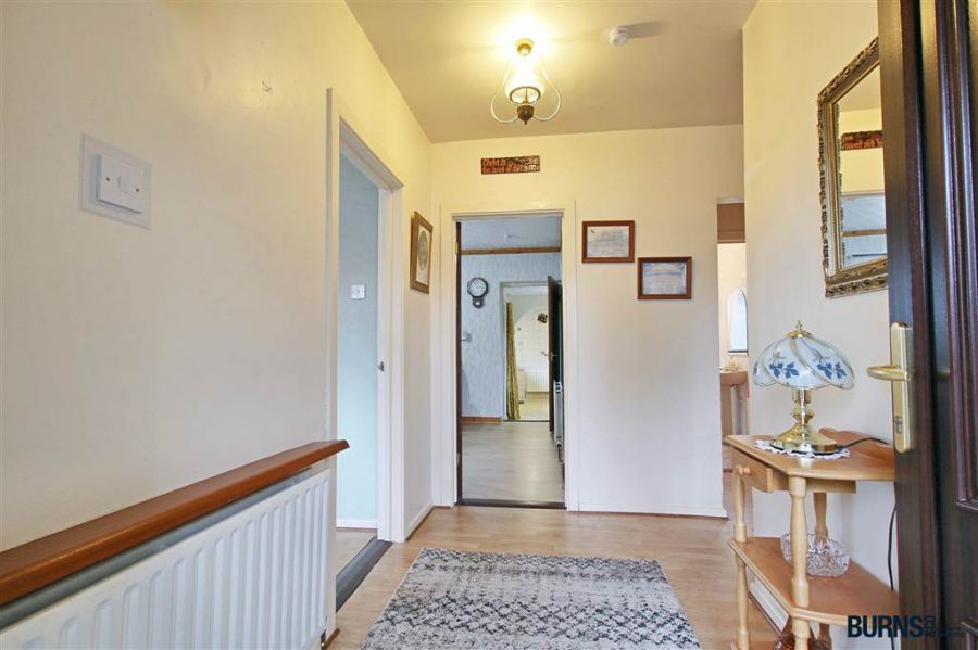 6 Hillmount Crescent