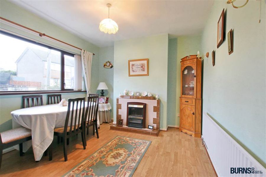 6 Hillmount Crescent