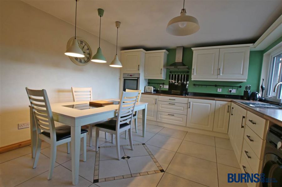 15 Meetinghouse Avenue