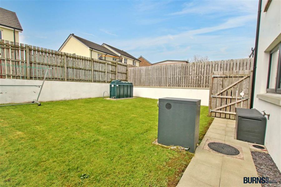 8 Cloneen Drive