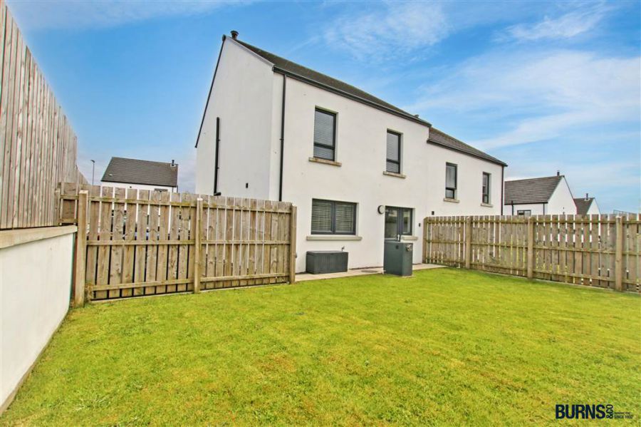 8 Cloneen Drive