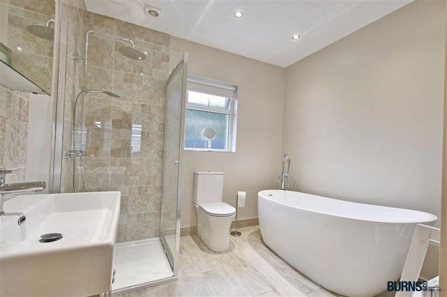 19 Calmore Park