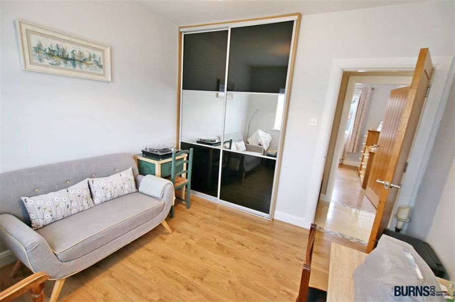 19 Calmore Park