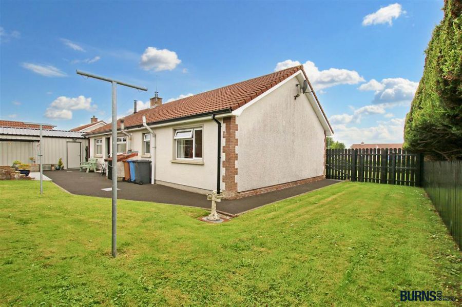 19 Calmore Park