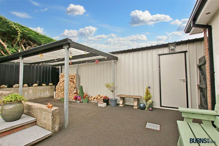 19 Calmore Park