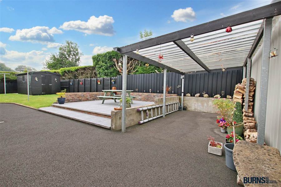19 Calmore Park