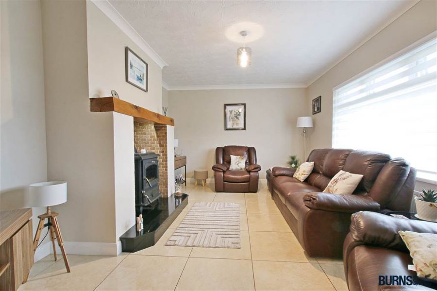 19 Calmore Park