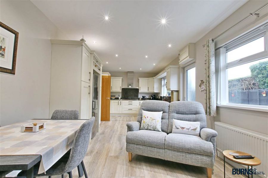 19 Calmore Park