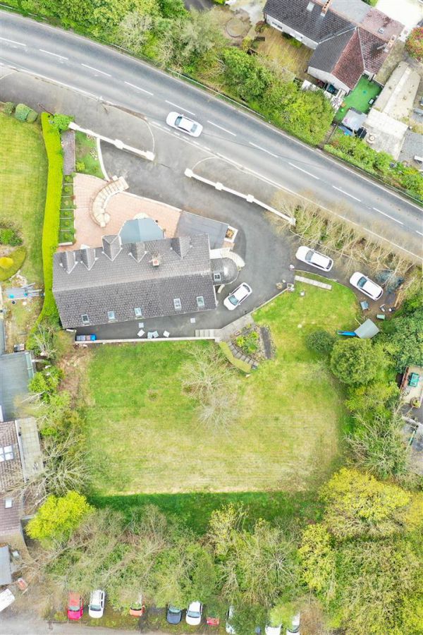 Detached Residence and Annex @, 73 Colinglen Road