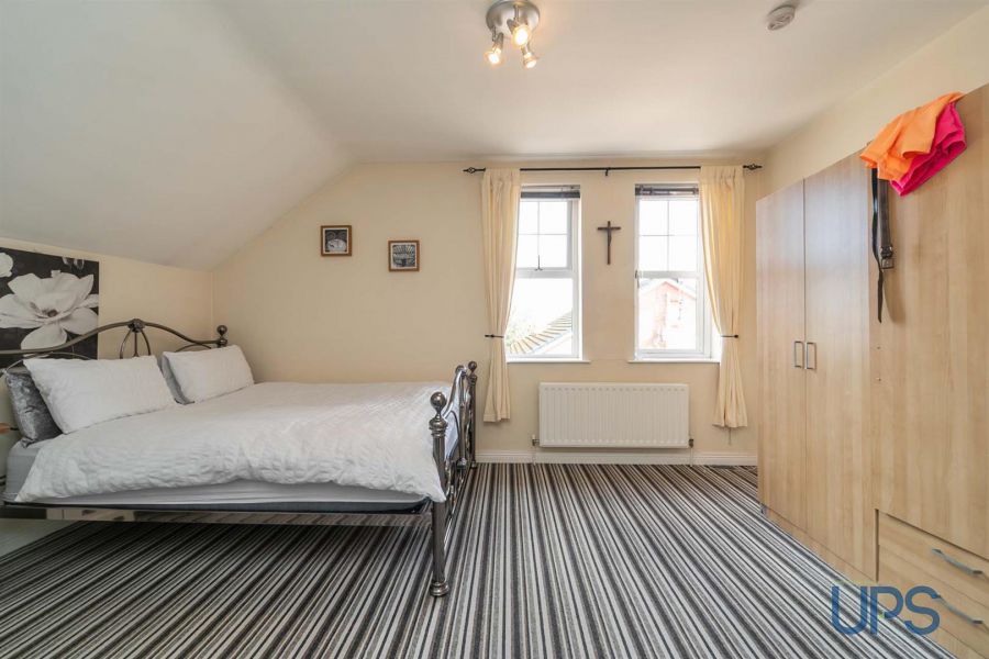 Apt 7 Kinlough House, 2A Stockmans Avenue