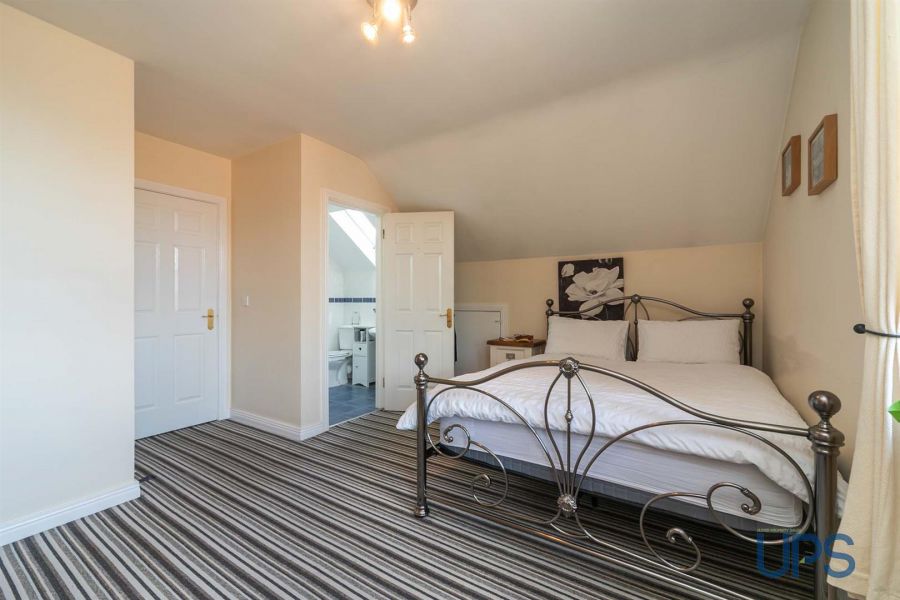 Apt 7 Kinlough House, 2A Stockmans Avenue