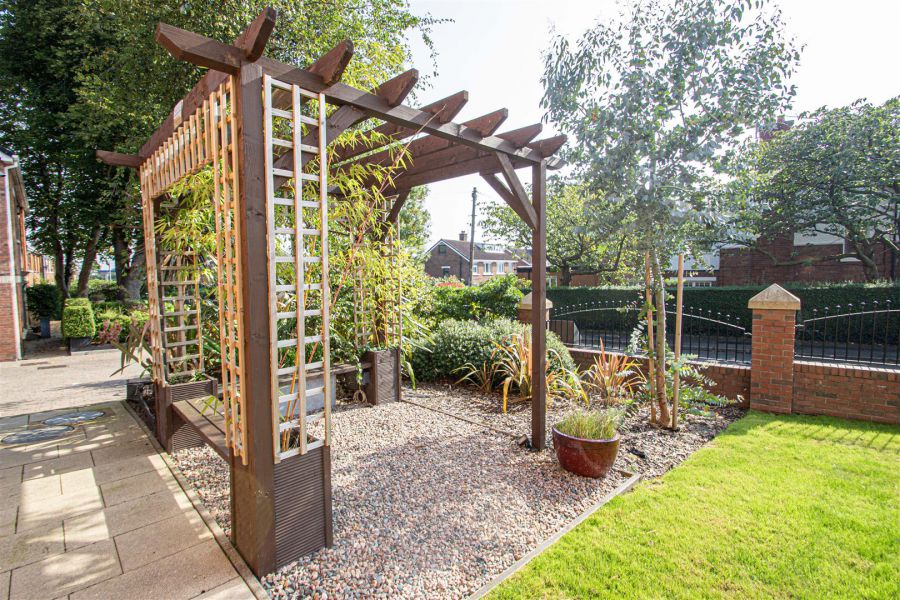 Apt 7 Kinlough House, 2A Stockmans Avenue