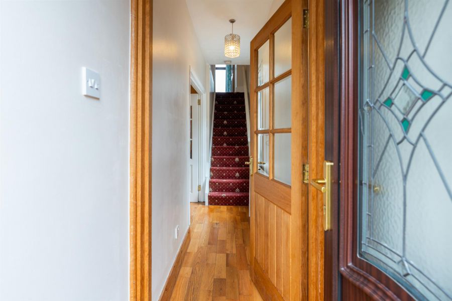 8 Mooreland Park