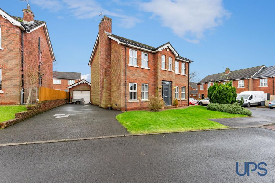 95 St James Meadow, crumlin, BT29 4UF