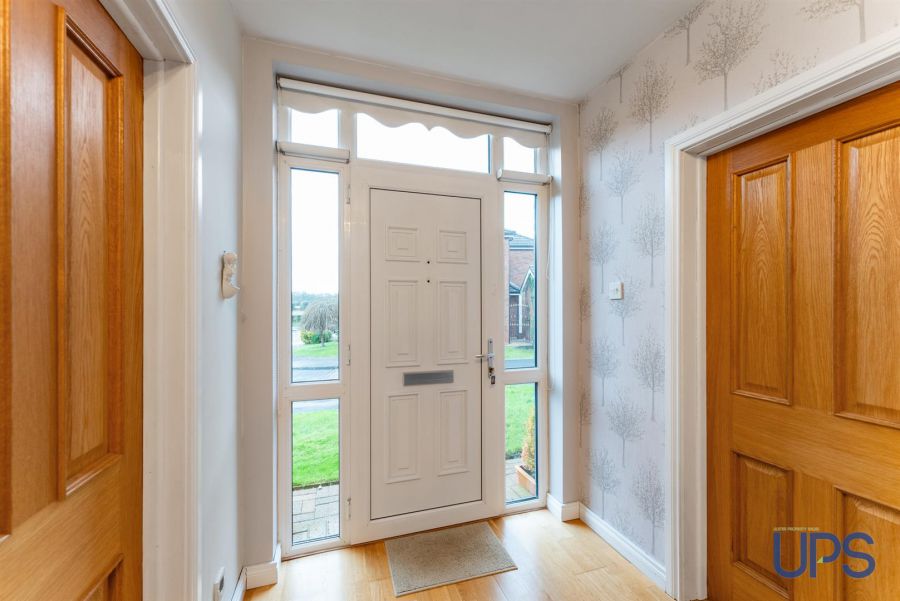 95 St James Meadow