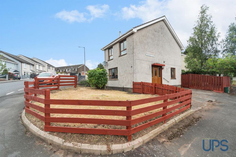 45 Summerhill Drive,west belfast, twinbrook, BT17 0RE