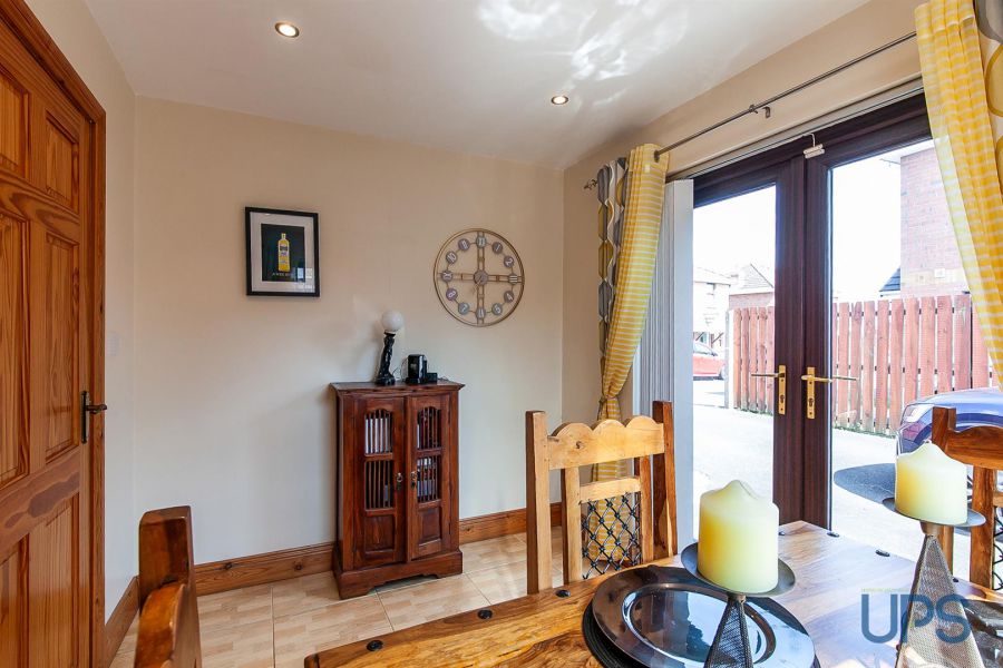 44 Barnfield Road