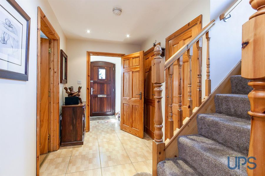44 Barnfield Road