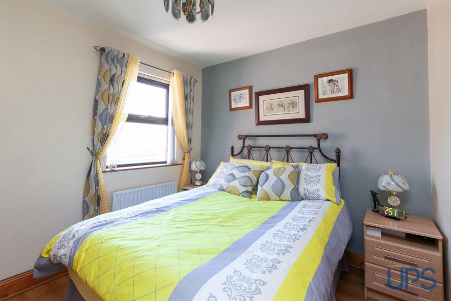 44 Barnfield Road
