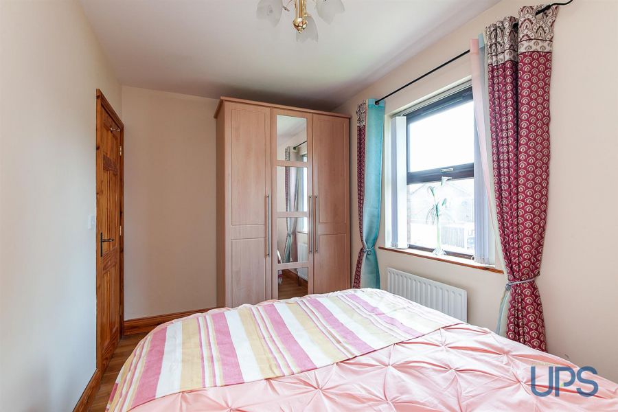 44 Barnfield Road