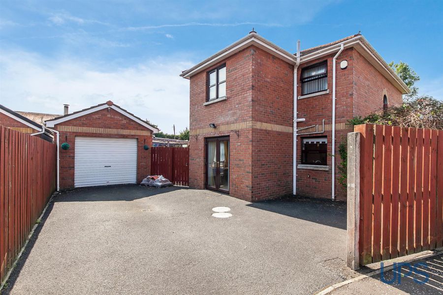 44 Barnfield Road