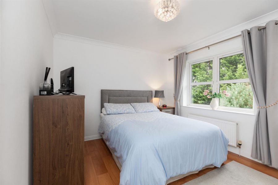 11 St Annes Road