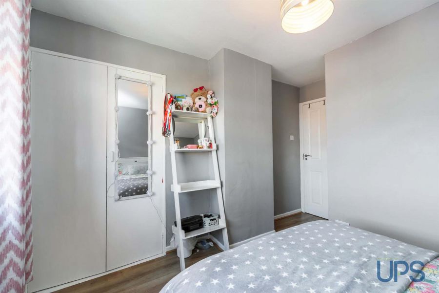 20 Andersonstown Grove