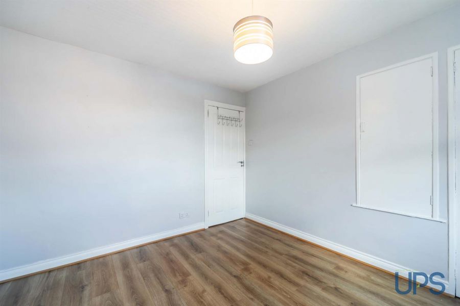 20 Andersonstown Grove