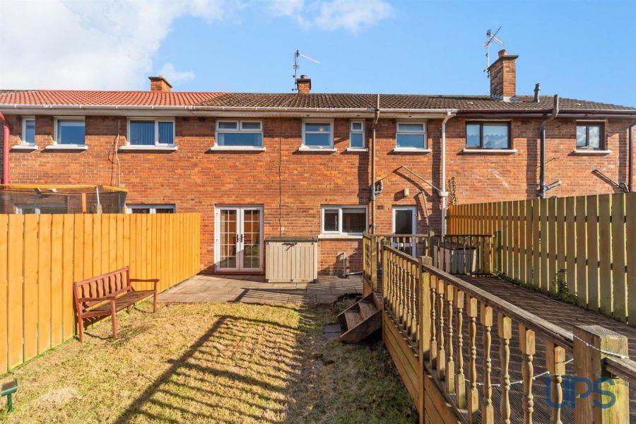 20 Andersonstown Grove