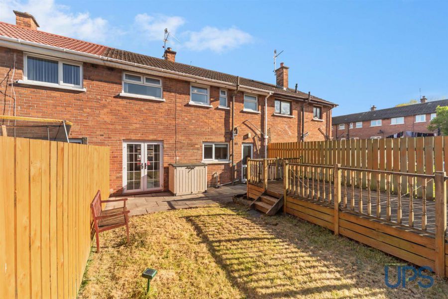 20 Andersonstown Grove